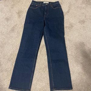 Abercrombie 90’s straight high rise curve love